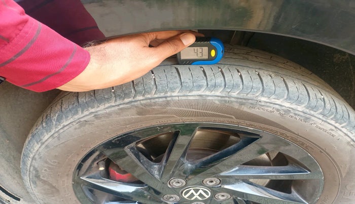 2023 Volkswagen VIRTUS GT PLUS TSI 1.5 EVO DSG, Petrol, Automatic, 26,359 km, tyre