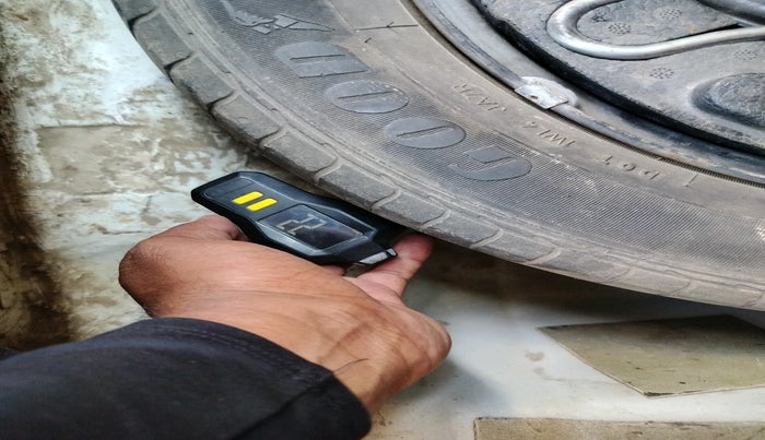 2019 Tata NEXON XM PETROL, Petrol, Manual, 68,968 km, tyre