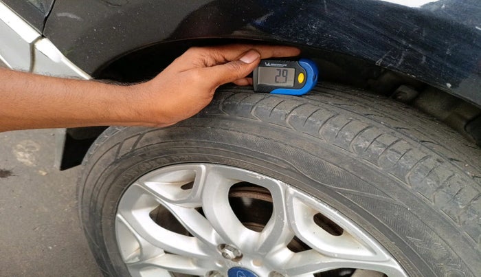 2014 Ford Ecosport TITANIUM 1.5L DIESEL, Diesel, Manual, 88,316 km, tyre