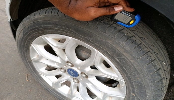 2014 Ford Ecosport TITANIUM 1.5L DIESEL, Diesel, Manual, 88,316 km, tyre