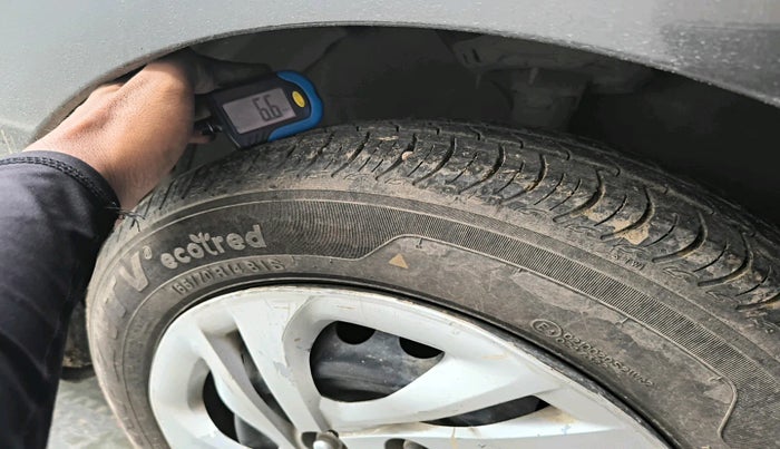 2021 Hyundai AURA S 1.2 CNG, Petrol, Manual, 1,95,588 km, tyre