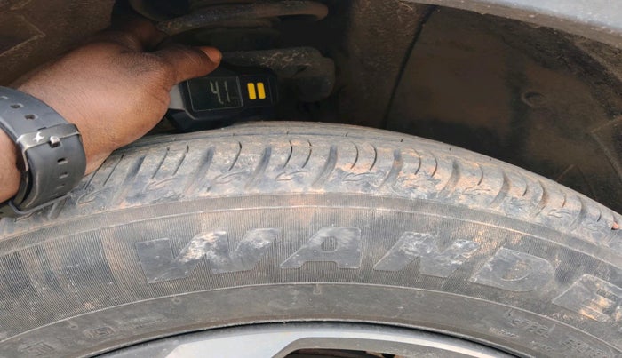 2022 Hyundai VENUE SX 1.0 TURBO IMT, Petrol, Manual, 38,474 km, tyre