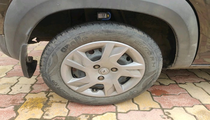 2021 Renault Kwid RXT 1.0 (O), Petrol, Manual, 35,533 km, tyre