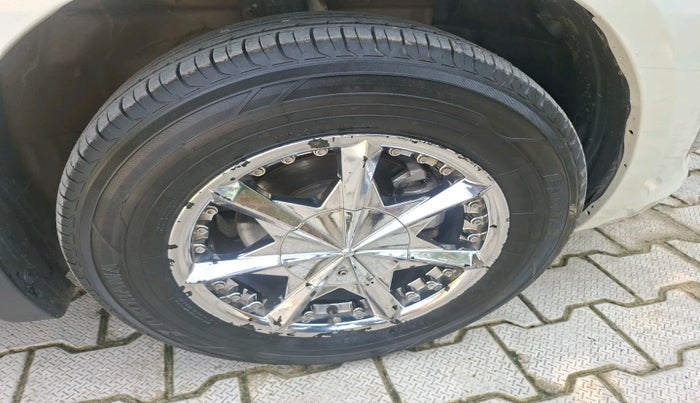 2013 Maruti Swift Dzire VDI, Diesel, Manual, 1,31,000 km, tyre