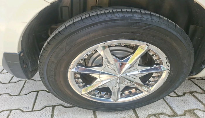 2013 Maruti Swift Dzire VDI, Diesel, Manual, 1,31,000 km, tyre