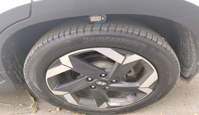 2022 Hyundai ALCAZAR 1.5 SIGNATURE (O) AT 7STR, Diesel, Automatic, 92,000 km, tyre