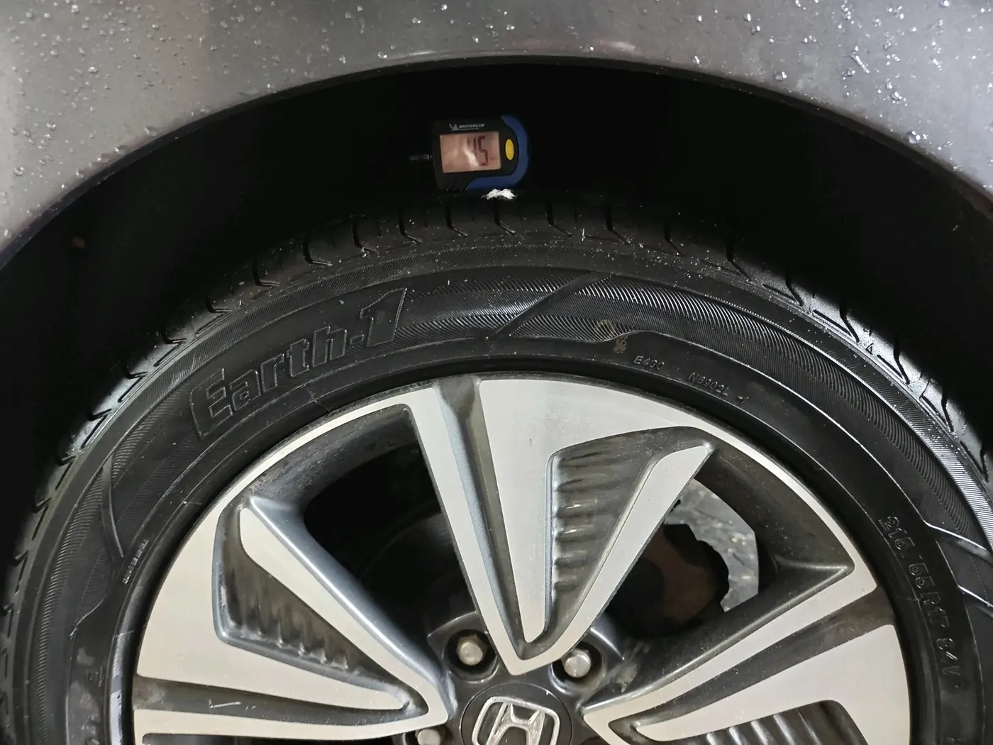2019 Honda Civic 1.8L I-VTEC ZX CVT, Petrol, Automatic, 66,201 km, tyre