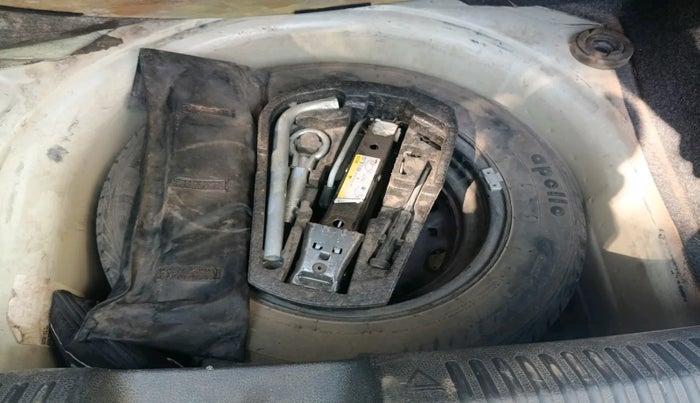 2013 Volkswagen Polo COMFORTLINE 1.2L PETROL, Petrol, Manual, 66,421 km, tyre