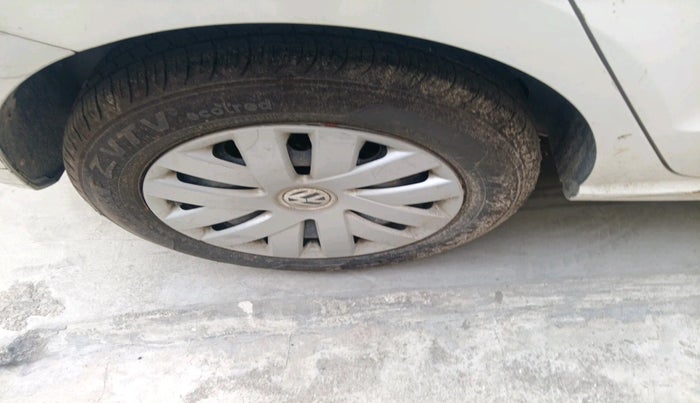 2013 Volkswagen Polo COMFORTLINE 1.2L PETROL, Petrol, Manual, 66,421 km, tyre