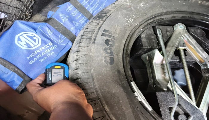 2022 MG ASTOR SHARP 1.5 MT, Petrol, Manual, 84,220 km, tyre