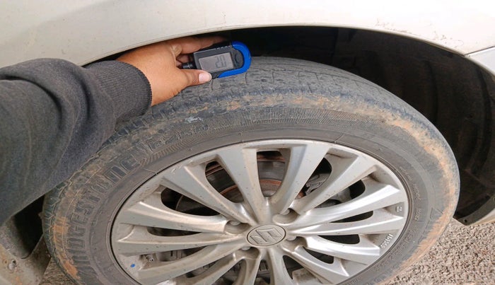 2015 Maruti Ciaz ZXI, Petrol, Manual, 72,755 km, tyre