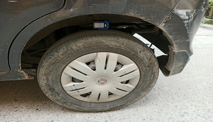 2015 Maruti Alto 800 LXI CNG, Petrol, Manual, 1,46,144 km, tyre