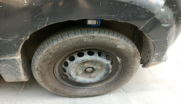 2015 Maruti Alto 800 LXI CNG, Petrol, Manual, 1,46,144 km, tyre