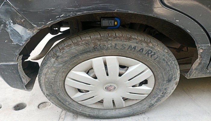 2015 Maruti Alto 800 LXI CNG, Petrol, Manual, 1,46,144 km, tyre