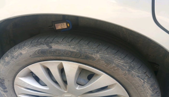 2014 Maruti Ertiga VXI CNG, Petrol, Manual, 66,164 km, tyre