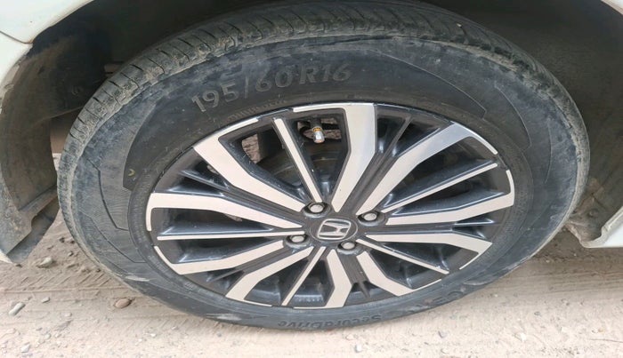 2018 Honda City 1.5L I-DTEC V, Diesel, Manual, 1,65,845 km, tyre