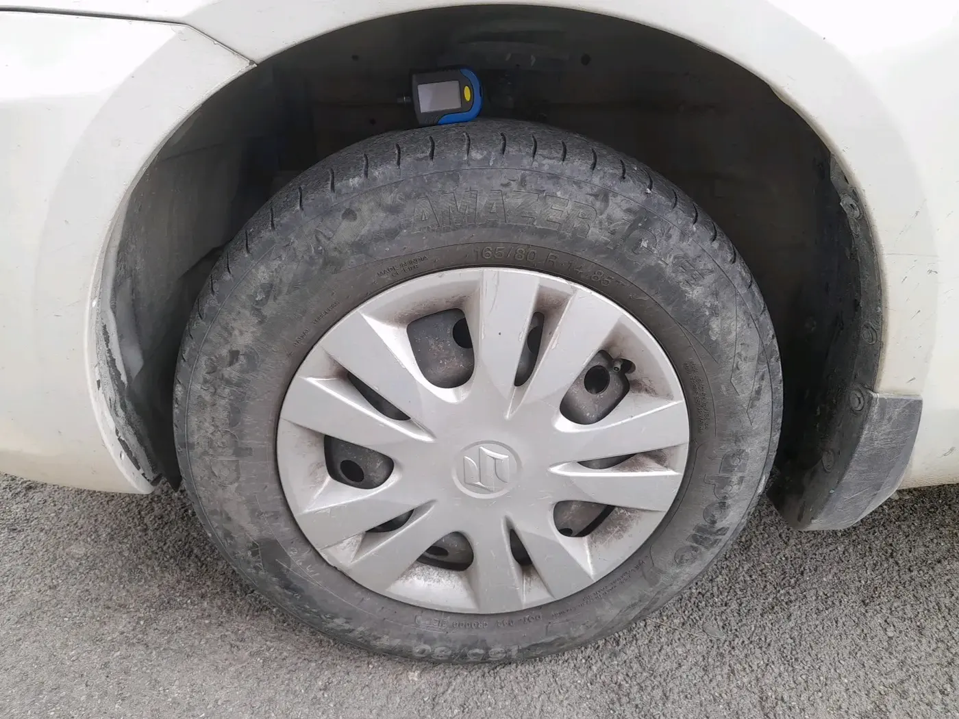 2014 Maruti Swift Dzire VXI, Petrol, Manual, 48,009 km, tyre
