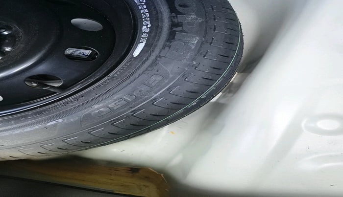 2022 Maruti IGNIS ZETA 1.2, Petrol, Manual, 43,374 km, tyre
