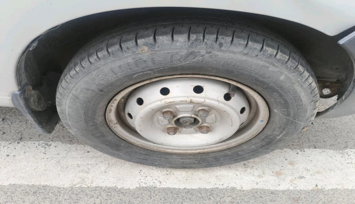 2010 Maruti Alto LXI, Petrol, Manual, 47,622 km, tyre
