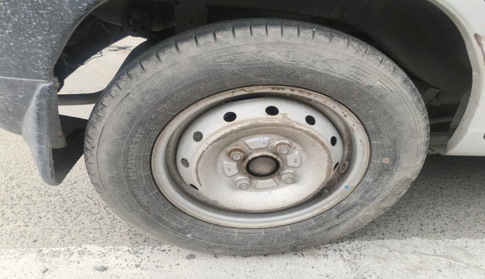 2010 Maruti Alto LXI, Petrol, Manual, 47,622 km, tyre