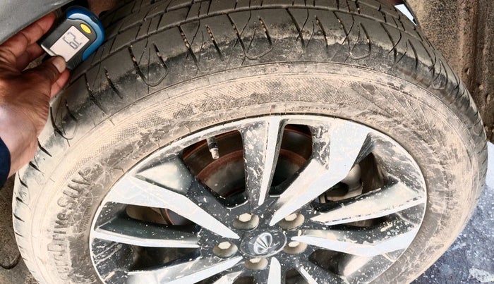 2019 Mahindra XUV300 W8 (O) 1.2 PETROL, Petrol, Manual, 65,581 km, tyre