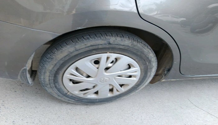 2018 Maruti Dzire LXI, Petrol, Manual, 56,429 km, tyre