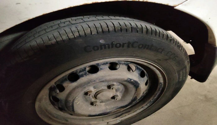 2015 Renault Pulse RXL DIESEL, Diesel, Manual, 2,45,435 km, tyre