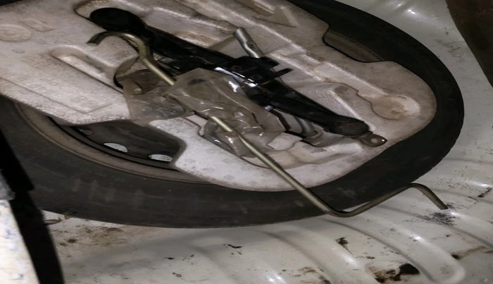 2015 Renault Pulse RXL DIESEL, Diesel, Manual, 2,45,435 km, tyre