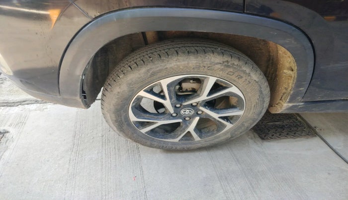 2024 Toyota URBAN CRUISER HYRYDER G NEO DRIVE, Petrol, Manual, 64,000 km, tyre