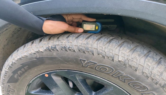 2021 Tata Harrier XZA PLUS 2.0L DARK EDITION, Diesel, Automatic, 97,644 km, tyre