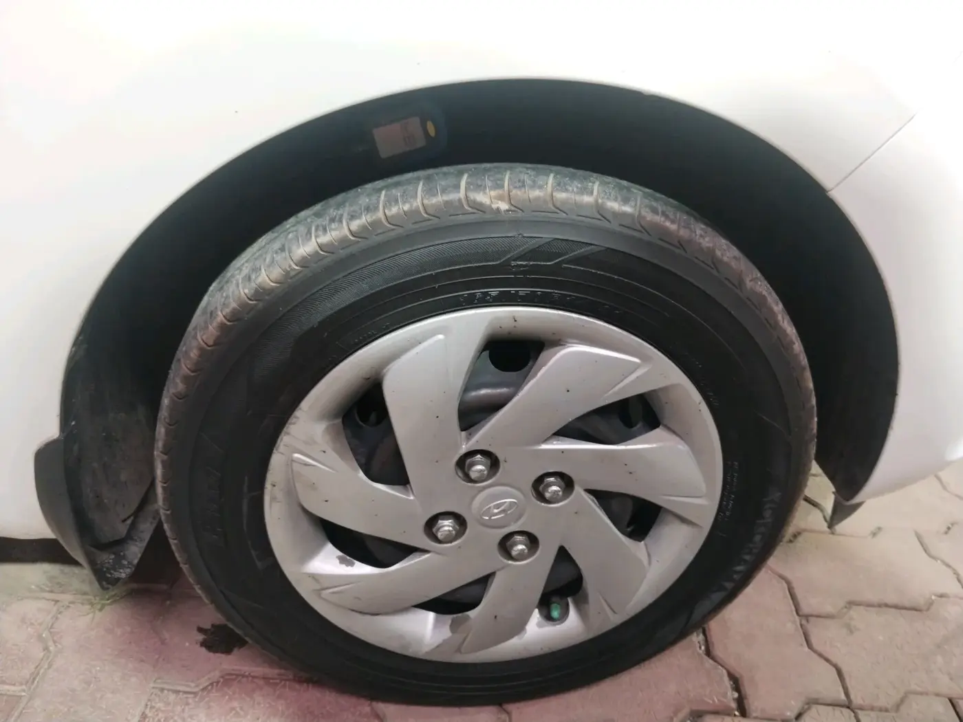 2018 Hyundai NEW SANTRO ASTA MT, Petrol, Manual, 1,08,716 km, tyre