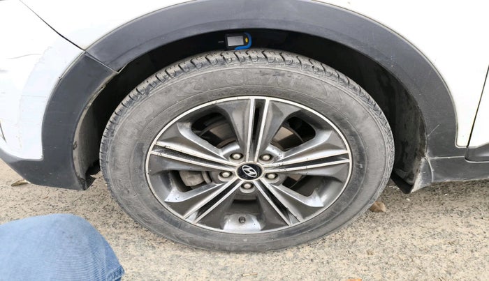 2017 Hyundai Creta SX PLUS AT 1.6 DIESEL, Diesel, Automatic, 92,942 km, tyre