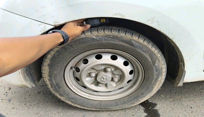 2015 Hyundai Eon ERA +, Petrol, Manual, 56,000 km, tyre