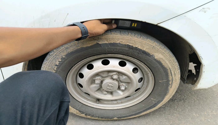 2015 Hyundai Eon ERA +, Petrol, Manual, 56,000 km, tyre