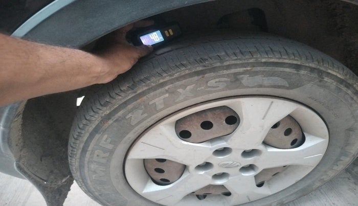 2020 Mahindra XUV300 W6 1.5 Diesel, Diesel, Manual, 1,70,378 km, tyre