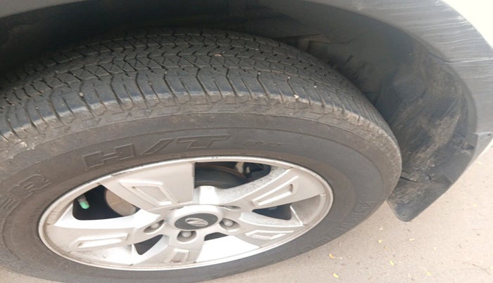 2013 Mahindra XUV500 W8, Diesel, Manual, 95,011 km, tyre