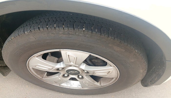 2013 Mahindra XUV500 W8, Diesel, Manual, 95,011 km, tyre