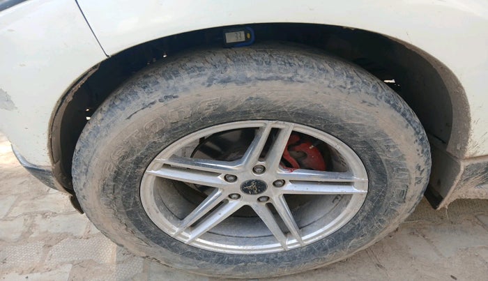 2016 Mahindra Scorpio S6 PLUS 1.99, Diesel, Manual, 1,33,218 km, tyre