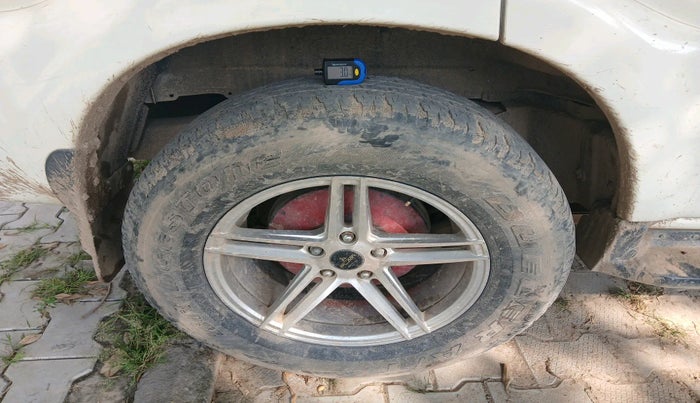 2016 Mahindra Scorpio S6 PLUS 1.99, Diesel, Manual, 1,33,218 km, tyre