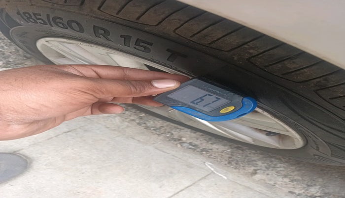 2015 Volkswagen Polo GT TSI AT, Petrol, Automatic, 1,17,832 km, tyre