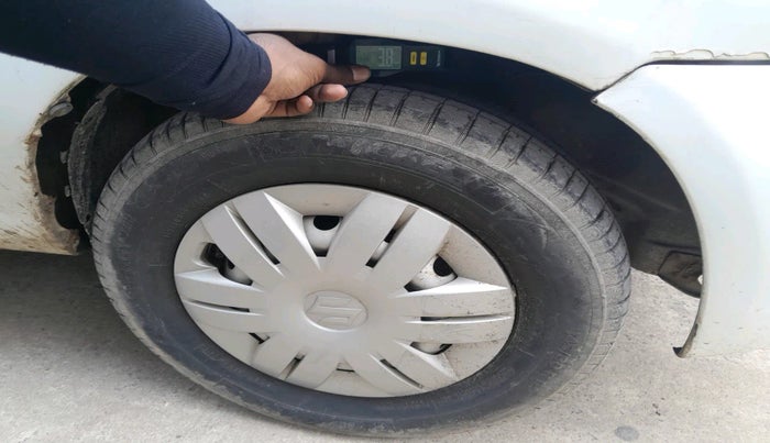 2012 Maruti Alto LXI, Petrol, Manual, 64,185 km, tyre