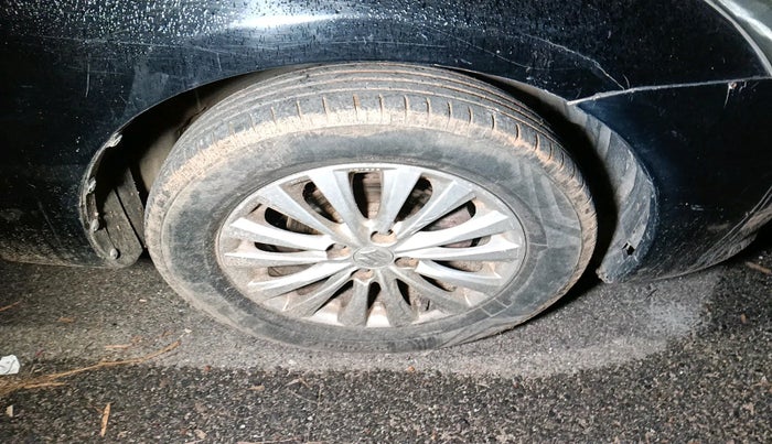 2015 Maruti Ciaz ZXI, Petrol, Manual, 1,06,473 km, tyre