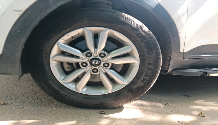 2017 Hyundai Creta SX PLUS 1.6 PETROL, Petrol, Manual, 44,615 km, tyre