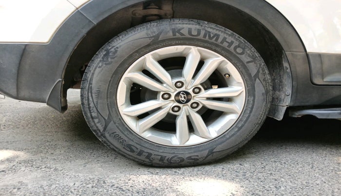 2017 Hyundai Creta SX PLUS 1.6 PETROL, Petrol, Manual, 44,615 km, tyre