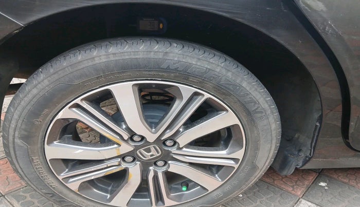 2021 Honda Amaze 1.2L I-VTEC VX CVT, Petrol, Automatic, 41,000 km, tyre