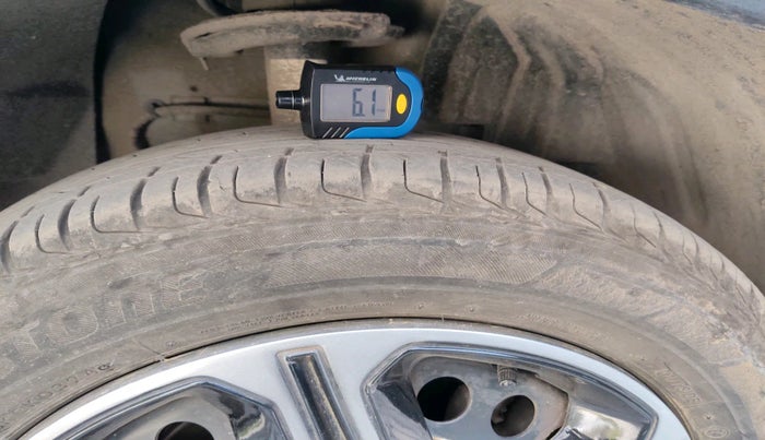 2024 Tata NEXON SMART 1.2 PETROL, Petrol, Manual, 7,080 km, tyre