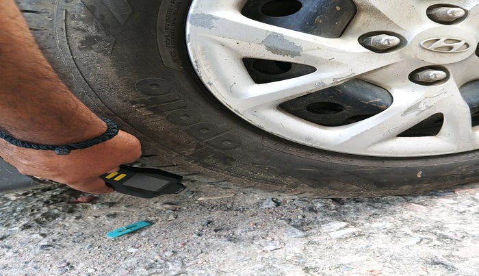 2018 Hyundai Grand i10 SPORTZ U2 1.2 CRDI, Diesel, Manual, 1,18,337 km, tyre