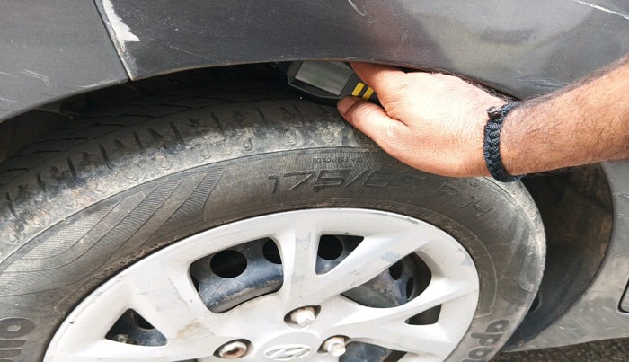 2018 Hyundai Grand i10 SPORTZ U2 1.2 CRDI, Diesel, Manual, 1,18,337 km, tyre