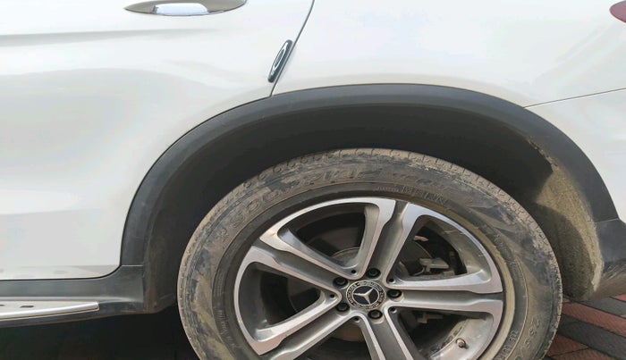 2018 Mercedes Benz GLC CLASS 220 D 4 MATIC, Diesel, Automatic, 1,34,105 km, tyre