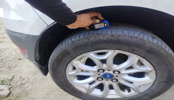 2016 Ford Ecosport TITANIUM+ 1.5L DIESEL, Diesel, Manual, 2,35,987 km, tyre